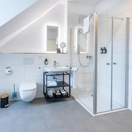 Tonirooms 3-zimmer Buntspecht